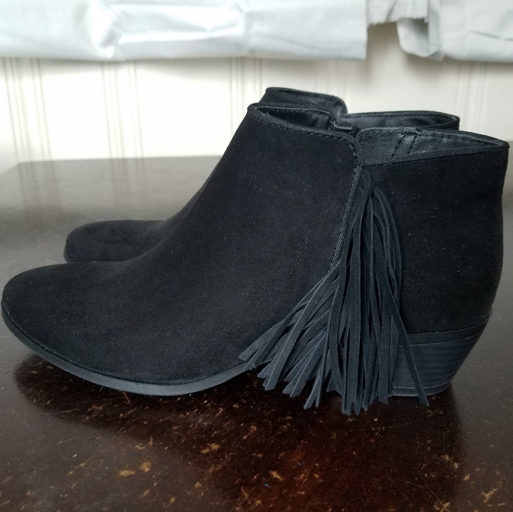 CIRCUS BY SAM EDLEMAN Black Women Booties